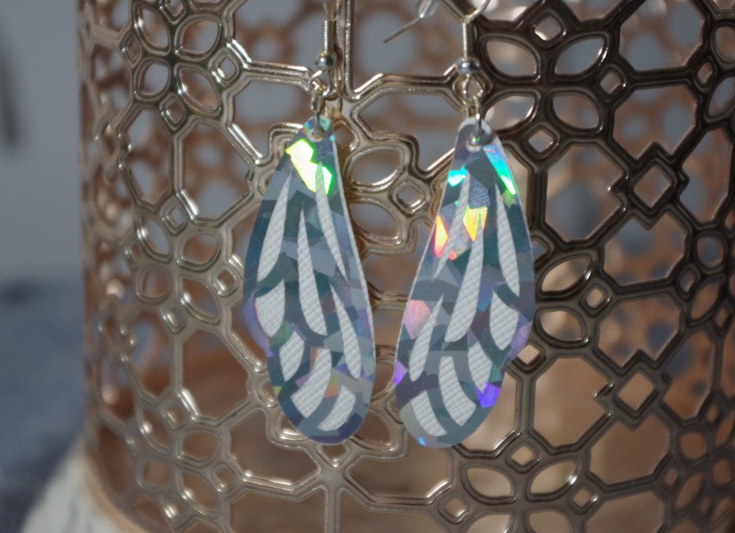 Mini White Shattered Rainbow Dragonfly Wings