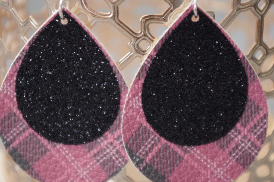 Diagonal Pink/Grey Plaid with Black Glitter Teardrop Earrings